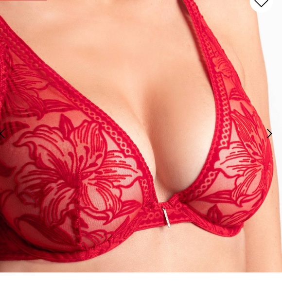 AUBADE Coeur à Corps
Underwires triangle bra - Picture 2 of 8